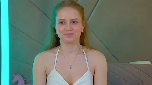 SelinSwarovski online show from 06/15/26, 03:25