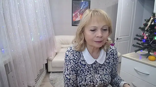 Milla Cutie18 online show from 12/07/24, 09:28