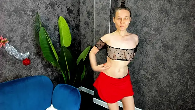 Lillian White online show from 01/02/25, 04:20