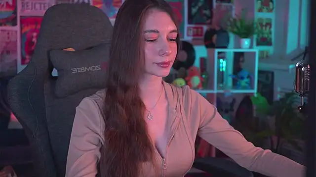 AveAngela online show from 12/18/24, 06:43