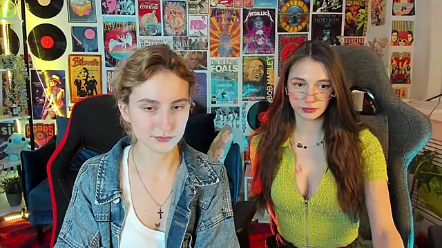 AveAngela online show from 01/10/25, 08:15