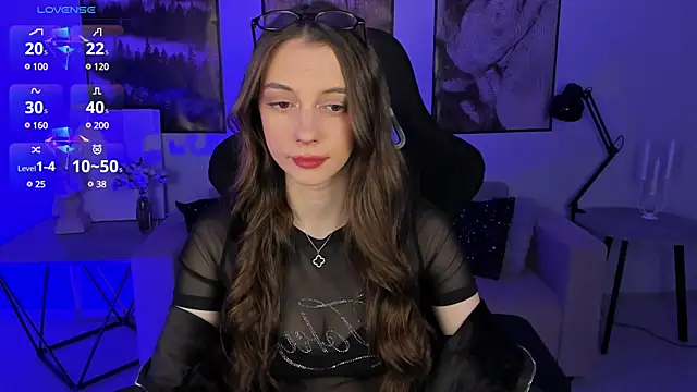 AveAngela online show from 03/20/25, 05:58