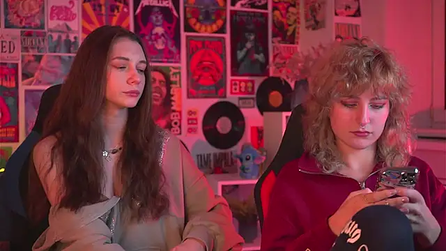 LuxRayi online show from 01/02/25, 03:08