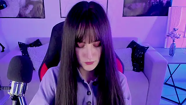 LuxRayi online show from 02/11/25, 09:46