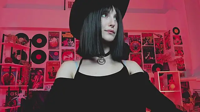 LuxRayi online show from 03/20/25, 12:08