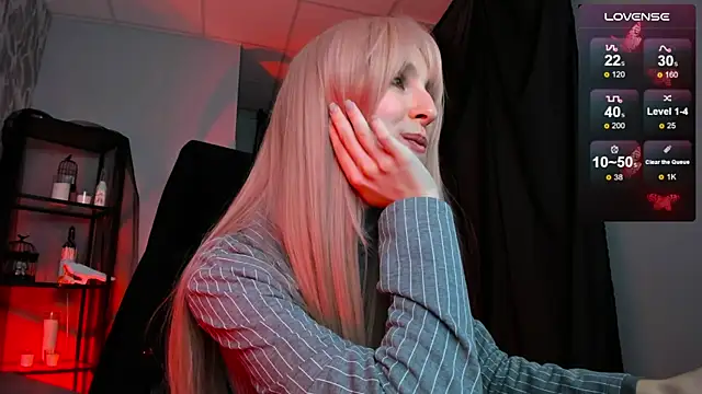 LuxRayi online show from 10/21/25, 09:15