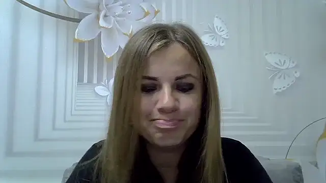 Snapshot of TinaFun4u chatting on 09/30/25, 07:52 TinaFun4u online show from 09/30/25, 07:52