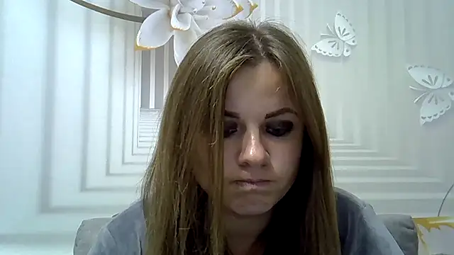 Snapshot of TinaFun4u chatting on 10/28/25, 08:22 TinaFun4u online show from 10/28/25, 08:22