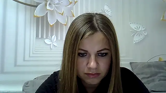 Snapshot of TinaFun4u chatting on 11/18/25, 08:35 TinaFun4u online show from 11/18/25, 08:35