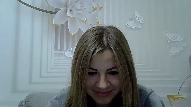 Snapshot of TinaFun4u chatting on 11/27/25, 09:17 TinaFun4u online show from 11/27/25, 09:17