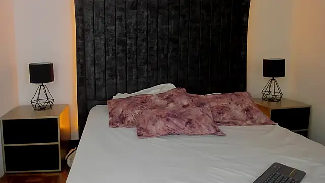 NataGarcia online show from 09/19/25, 04:40