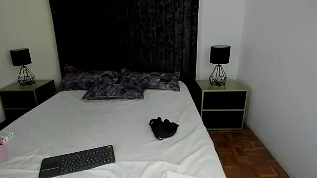 Snapshot of NataGarcia chatting on 04/28/26, 04:12 NataGarcia online show from 04/28/26, 04:12