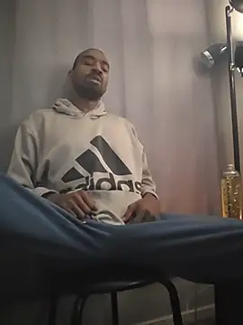 Snapshot of ElJudah7 chatting on 10/22/25, 02:50 ElJudah7 online show from 10/22/25, 02:50