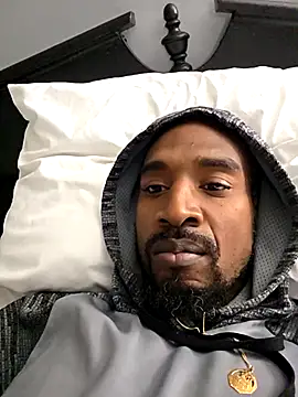 Snapshot of ElJudah7 chatting on 11/05/25, 07:47 ElJudah7 online show from 11/05/25, 07:47