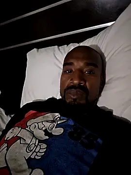 Snapshot of ElJudah7 chatting on 11/08/25, 08:40 ElJudah7 online show from 11/08/25, 08:40