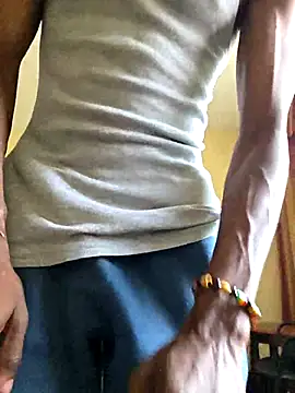 Snapshot of ElJudah7 chatting on 12/14/25, 02:11 ElJudah7 online show from 12/14/25, 02:11