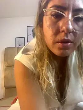 AdharaSmithh online show from 09/20/25, 09:38