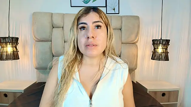 AdharaSmithh online show from 07/06/26, 07:27