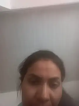 Snapshot of 02julieta chatting on 12/16/24, 07:32 02julieta online show from 12/16/24, 07:32