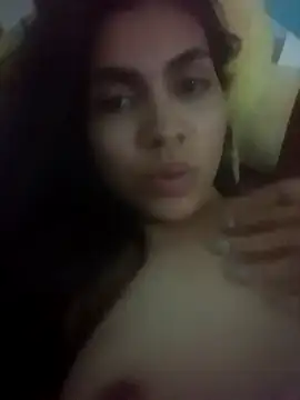 Snapshot of 02julieta chatting on 12/17/24, 04:01 02julieta online show from 12/17/24, 04:01