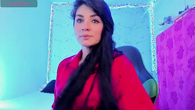 elissa iris online show from 11/30/25, 08:57