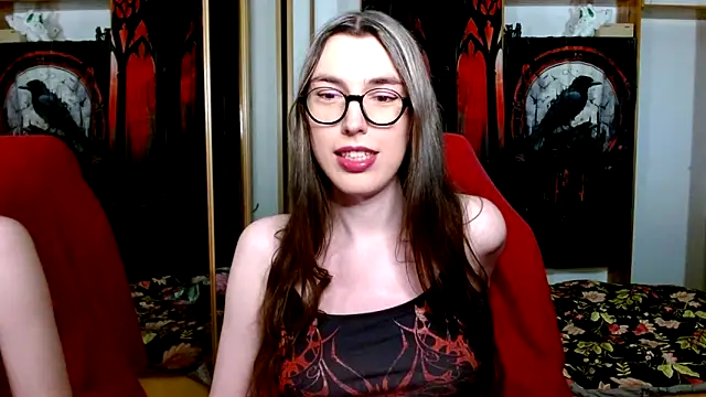 Snapshot of bluerose00 chatting on 10/04/25, 07:12 bluerose00 online show from 10/04/25, 07:12