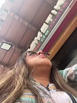 girl anni online show from 02/08/25, 03:10