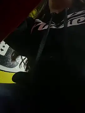 girl anni online show from 02/14/25, 01:13