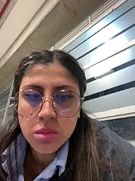 girl anni online show from 03/04/25, 11:54