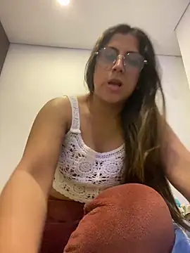 girl anni online show from 03/10/25, 01:12