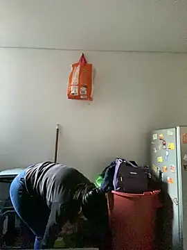 girl anni online show from 03/12/25, 10:28