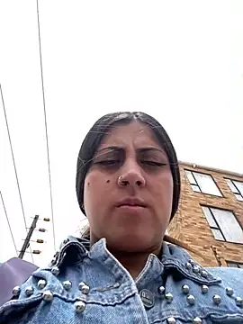 girl anni online show from 03/13/25, 05:39