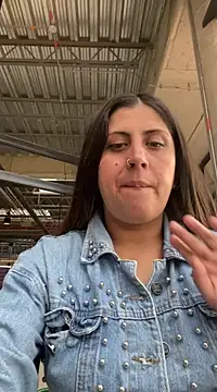 girl anni online show from 03/13/25, 09:05