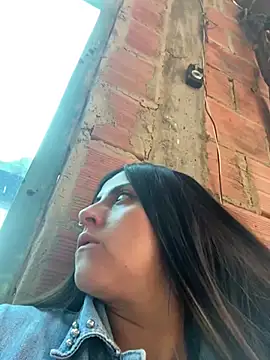 girl anni online show from 03/15/25, 09:27