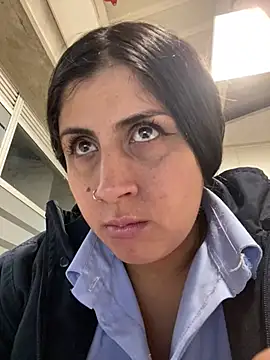 girl anni online show from 03/18/25, 01:43