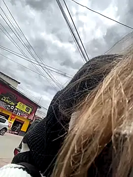 girl anni online show from 09/27/25, 05:29