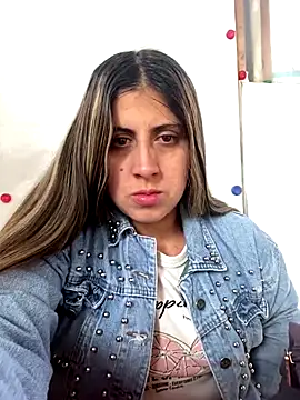 girl anni online show from 10/01/25, 12:11