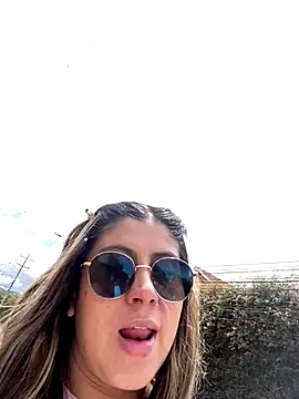 girl anni online show from 10/16/25, 04:08