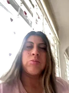 girl anni online show from 10/17/25, 04:20