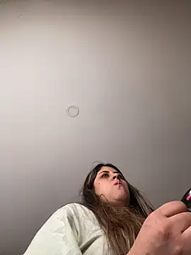 girl anni online show from 10/18/25, 01:23