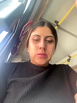 girl anni online show from 10/26/25, 06:58