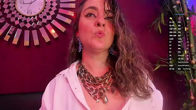 GinnaGrace online show from 01/05/25, 03:02
