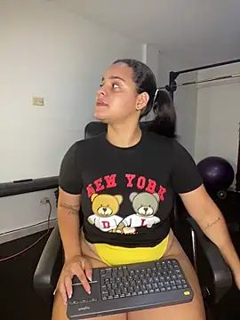 Violetrousse online show from 10/04/25, 04:49