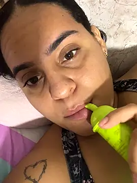 Violetrousse online show from 11/28/25, 04:26