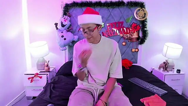 Snapshot of Katherin_jupiter chatting on 12/19/24, 02:56 Katherin jupiter online show from 12/19/24, 02:56