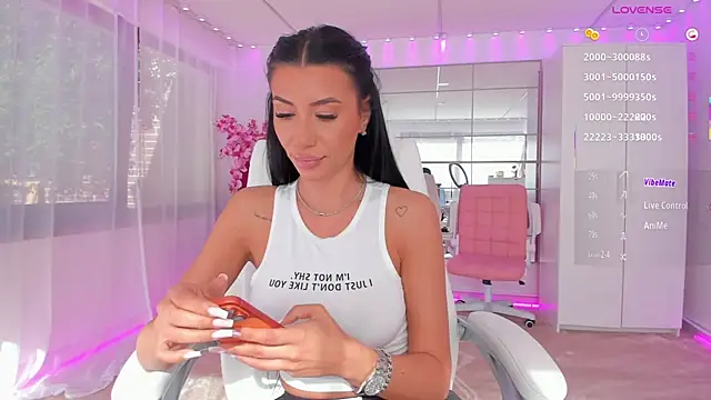 missdiamond  online show from 05/13/26, 05:38
