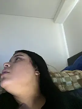 Snapshot of alissonfernandez_ chatting on 02/20/25, 09:53 alissonfernandez online show from 02/20/25, 09:53