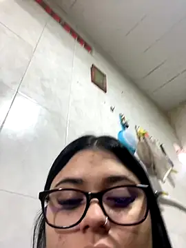 Snapshot of alissonfernandez_ chatting on 09/21/25, 10:00 alissonfernandez online show from 09/21/25, 10:00