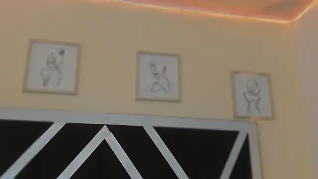 marian pinzon online show from 12/16/25, 02:38