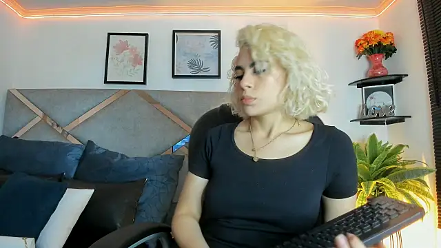 marian pinzon online show from 05/01/26, 07:07